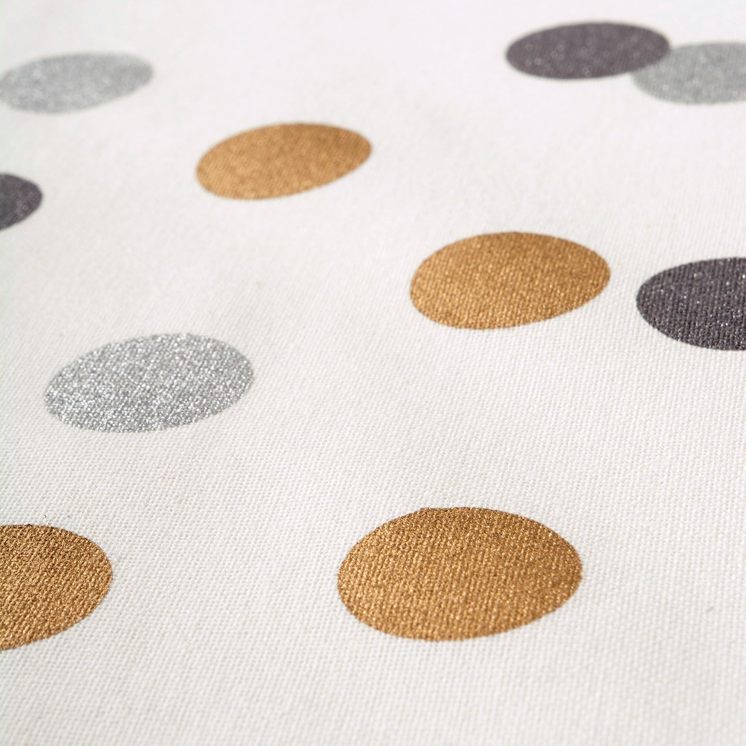 DII Holiday Dining Table Linen
